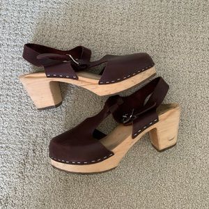 Lotta’s Stockholm Swedish Burgandy Clogs